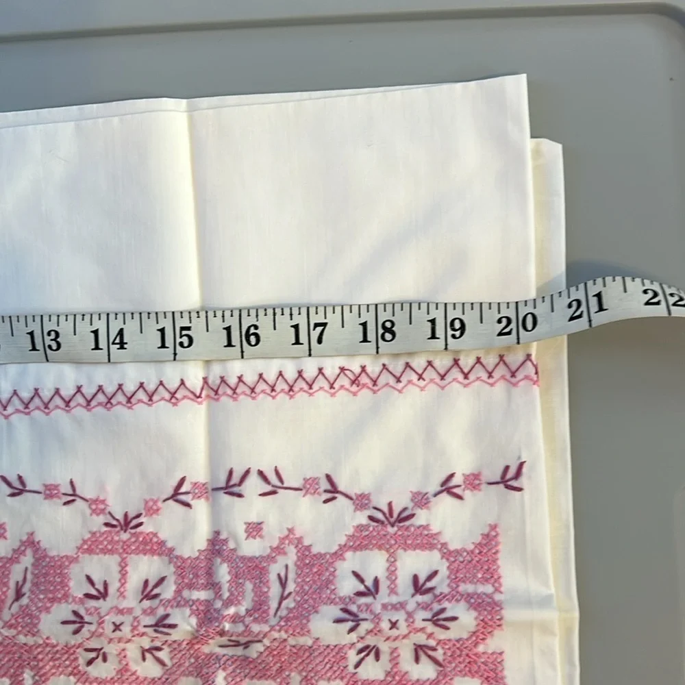 Vintage Floral Embroidered Cream and Pink Fabric Pillowcase 20x30  ( 1 )